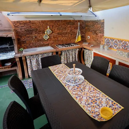 In Castelvetrano 41451 Holiday home